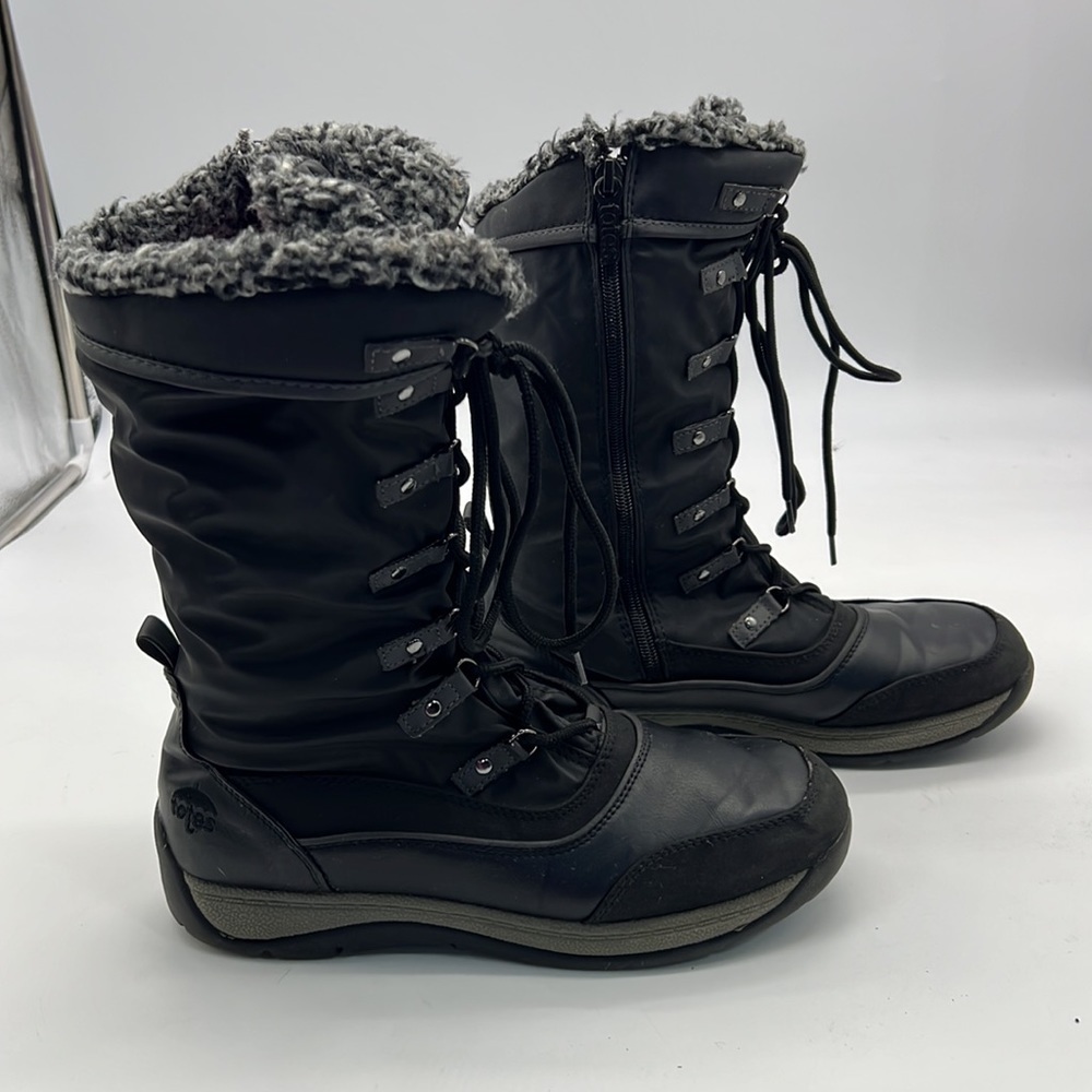 Totes Perry III Lace Up Winter Boots size 9